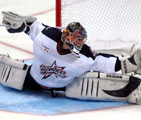 开云体育APP下载-赛道与球场，莫兰特与76人的双重接管