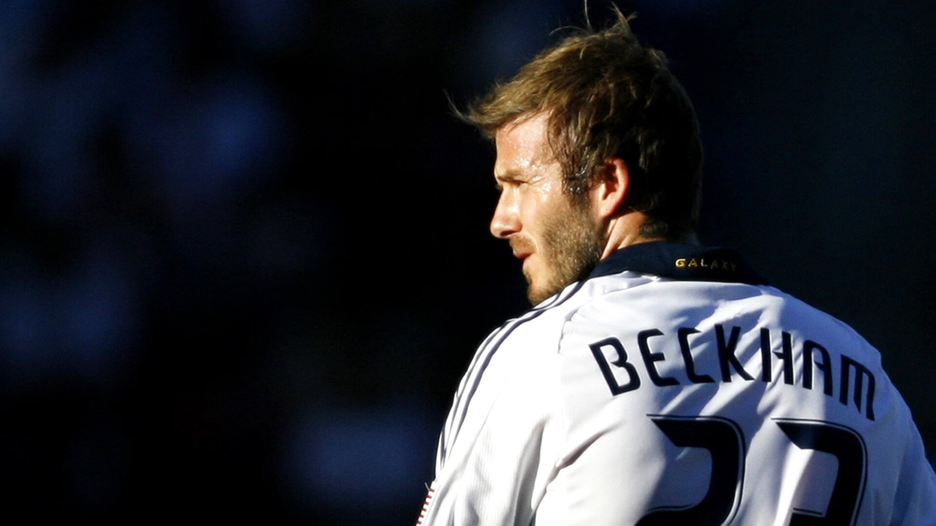 老鹰鏖战勇士,一场战术与意志的季后赛焦点对决